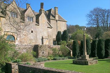 View of Snowshill Manor and the garden