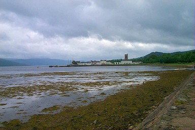 Picture of a small village on a loch