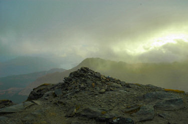 Picture of the cairn at the summit of Ben Vane