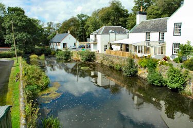 Picture of houses along a river
