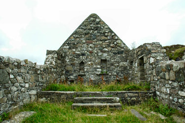 Picture of a view of the inside of a ruined chapel