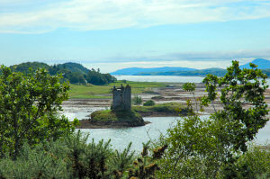 Picture of a castle on a small island