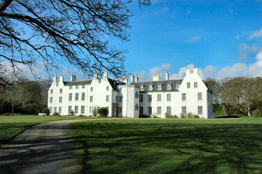 Picture of a large house (Islay House)