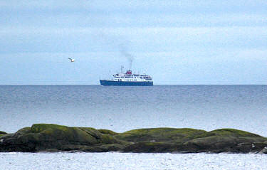Picture of a small passenger cruise ship