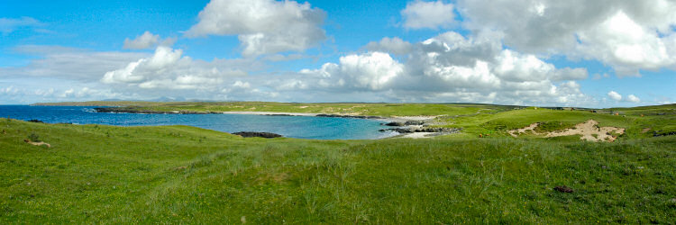 Picture of a small bay with beaches