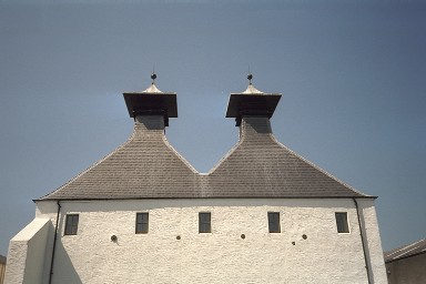 Picture of Ardbeg distillery