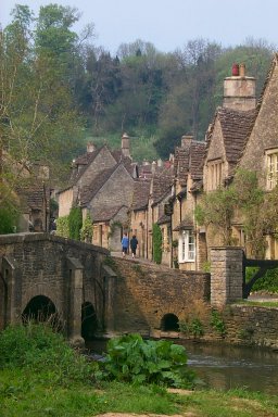 The bridge in Castle Combe