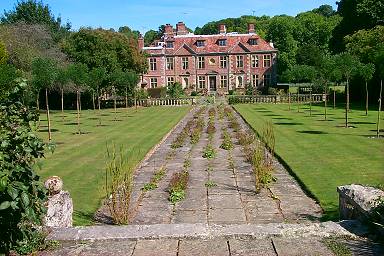 Heale House from the front