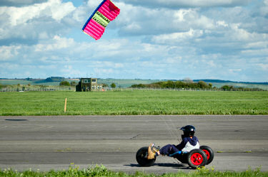 Picture of a kite buggy driving past
