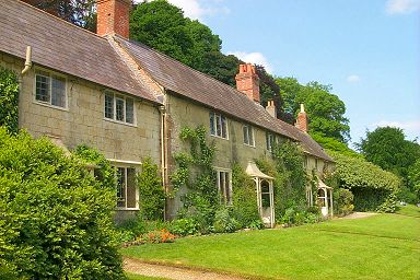 Cottages in Stourton