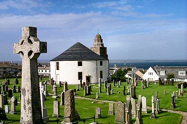 Picture of the round church in Bowmore